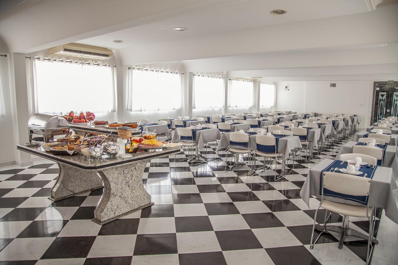 Atlantico Inn Apart Hotel Сантос Екстериор снимка